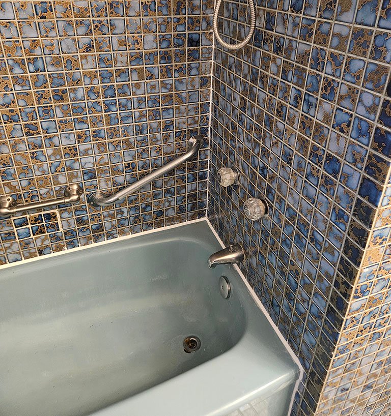 Caulking 8 bathtub caulking in Toronto