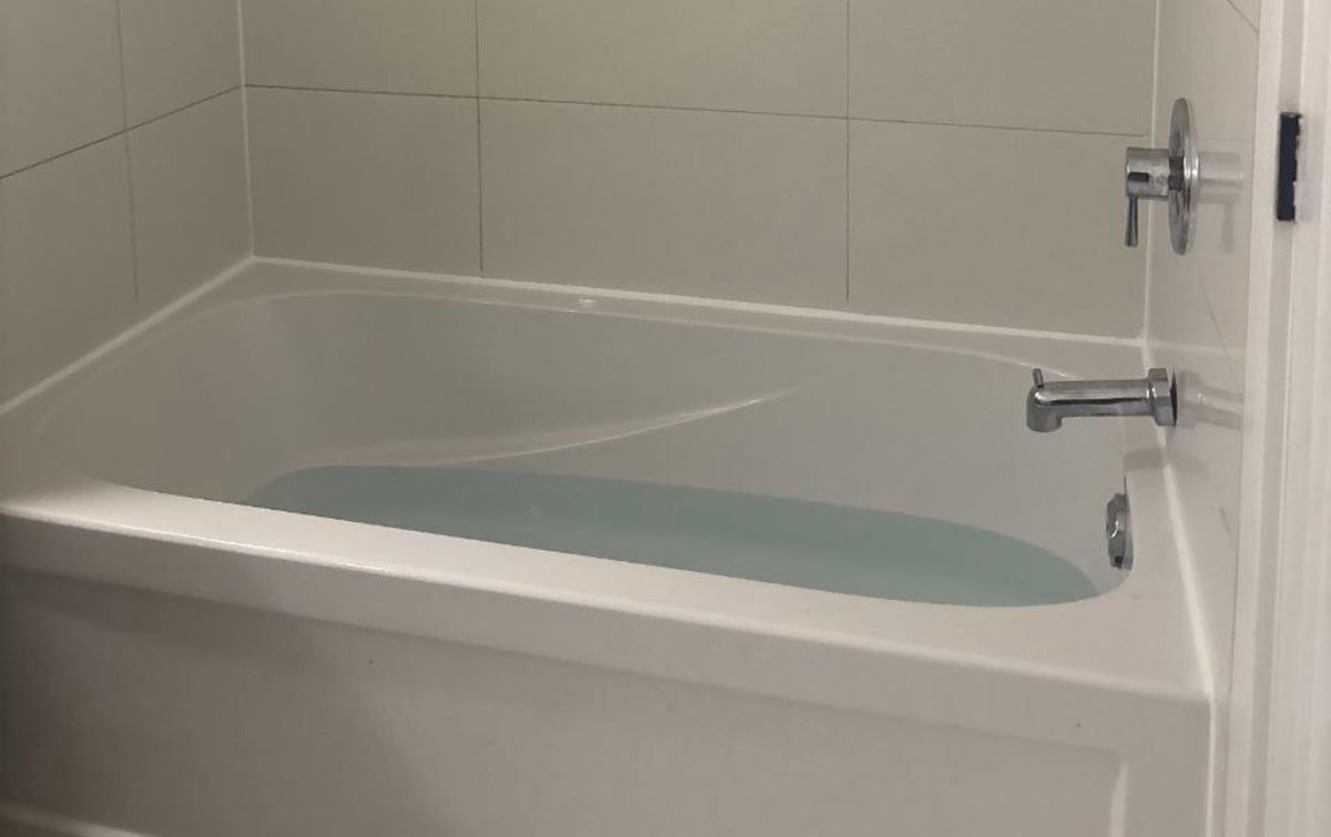 Caulking 6 bathtub caulking in Toronto